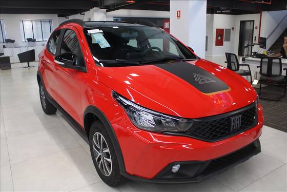 FIAT ARGO 1.3 FIREFLY FLEX TREKKING CVT FIAT ARGO 1.3 FIREFLY FLEX TREKKING CVT